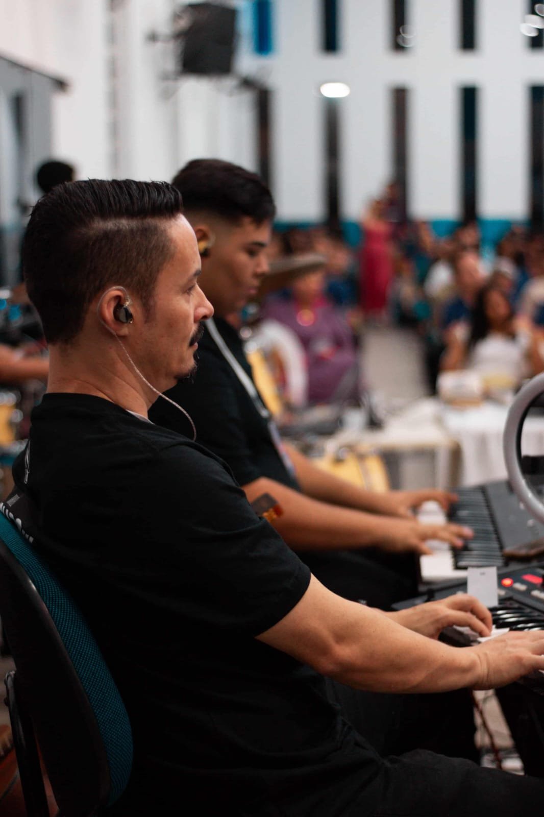 Oriel Silvano — professor de teclado